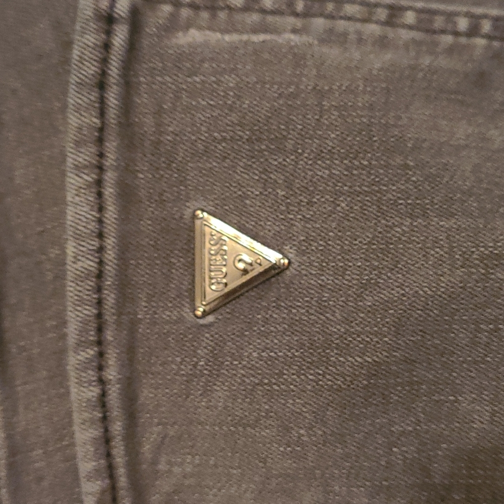 Guess, gray capris, size 28